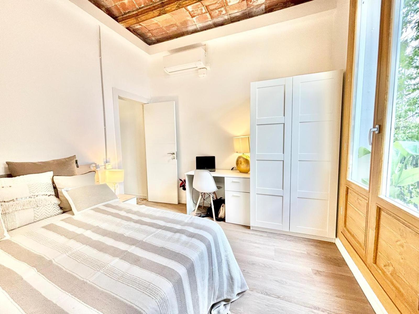 Apartamento Piso Ideal Con 3 3 Banos Y Terraza *