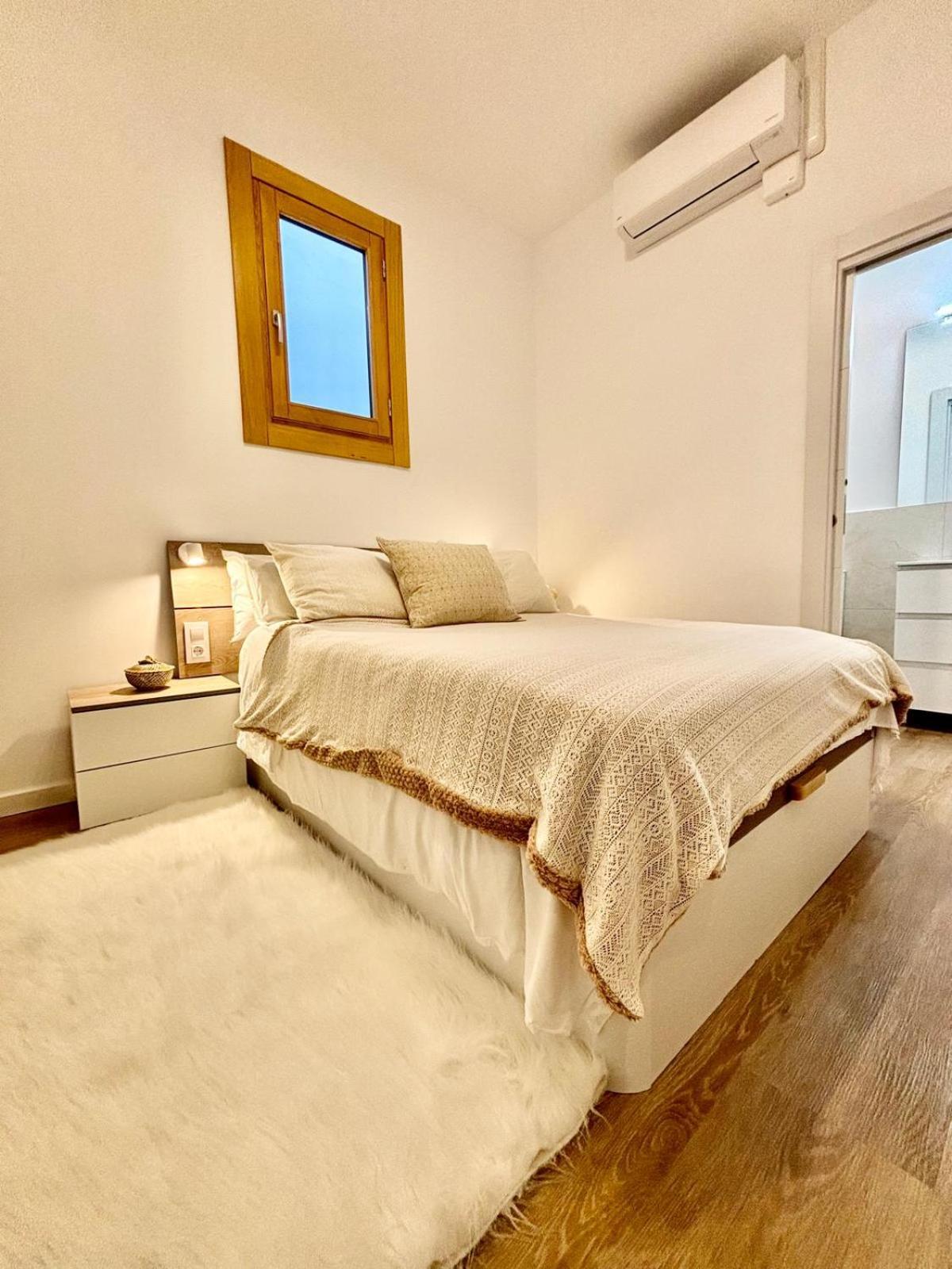 Piso Ideal Con 3 3 Banos Y Terraza * Barcelona