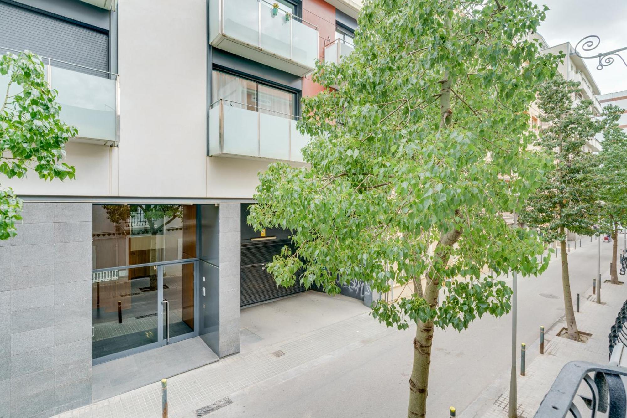 Piso Ideal Con 3 3 Banos Y Terraza Apartamento Barcelona