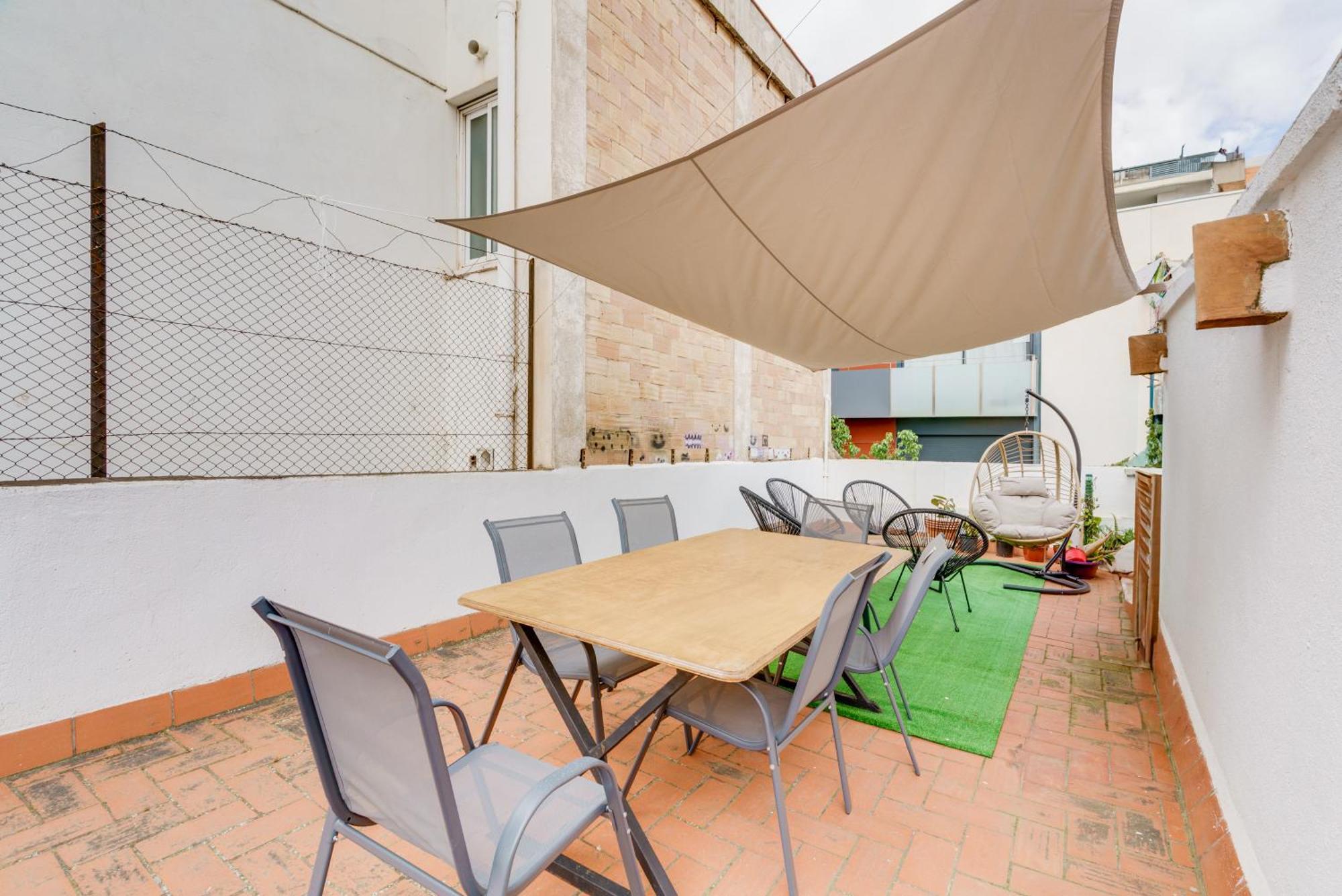 Piso Ideal Con 3 3 Banos Y Terraza * Barcelona