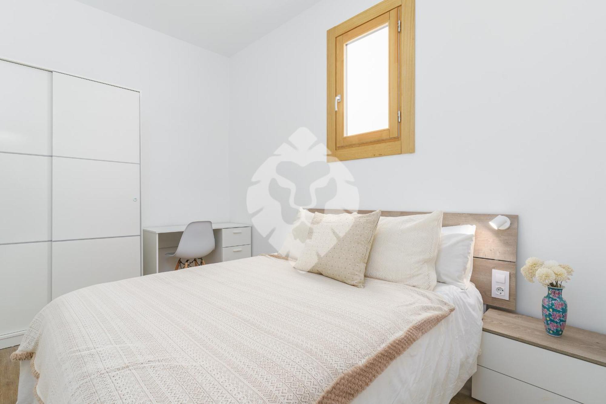 Piso Ideal Con 3 3 Banos Y Terraza Barcelona