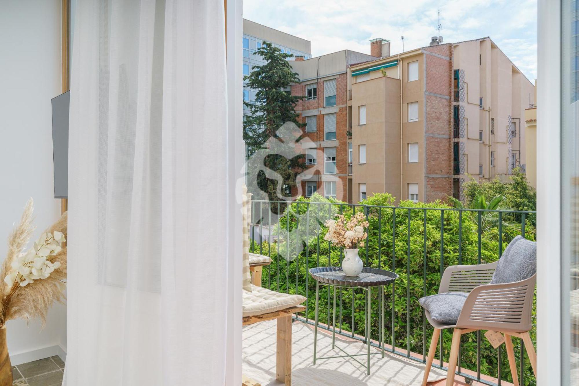 Apartament Piso Ideal Con 3 3 Banos Y Terraza *